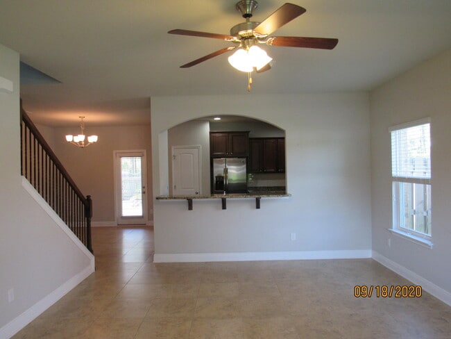 Photo - 173 Whitman Way