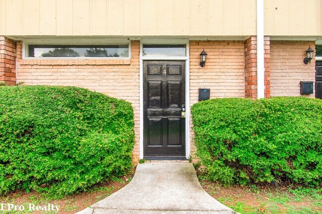 Photo - Don’t Miss Out! Look, Lease, and Live Specials EXTENDED to January 31st!