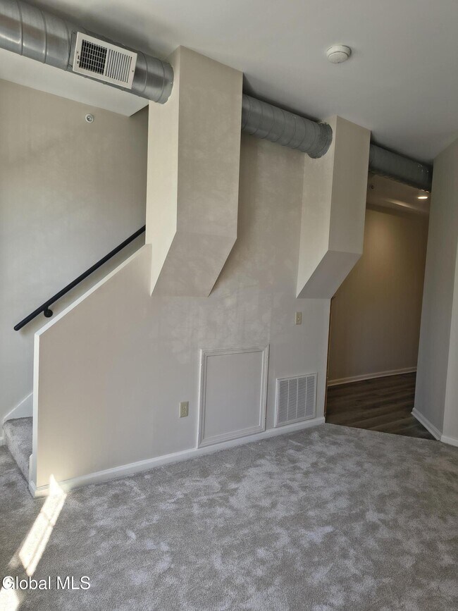 Photo - 53-55-55 Congress St Unidad 53E