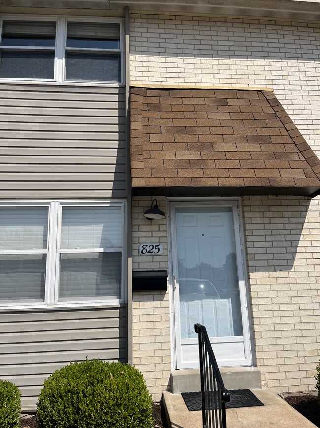Building Photo - 825 Portsdown Rd Rental