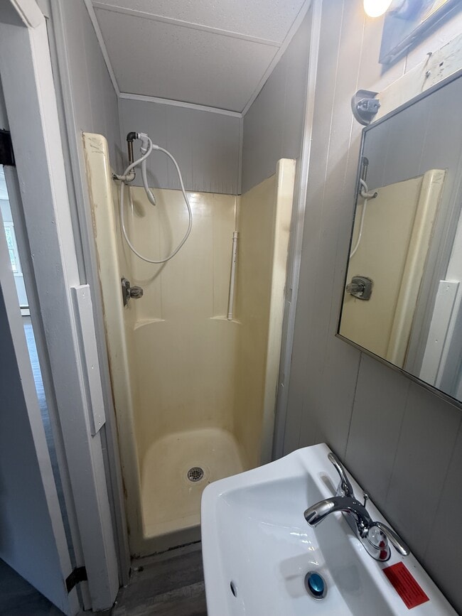 40 Cushman Rd Unit 3