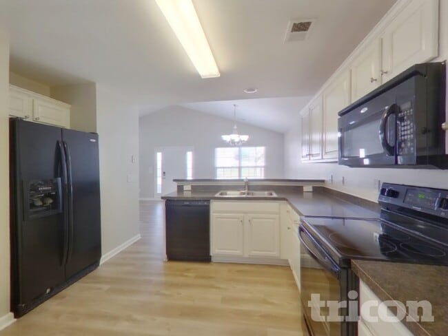 Photo - 144 Phoenix Ln