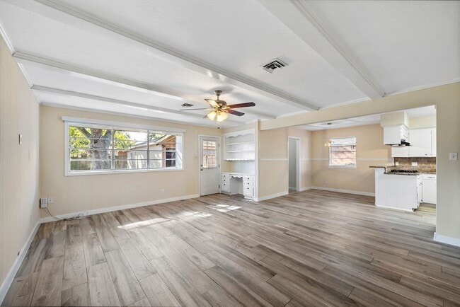 Photo - 1115 Cottage Oak Ln