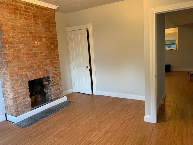 Photo - 2372 Harper Ave Unidad 2