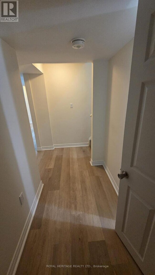 Photo - 49 Everingham Cir