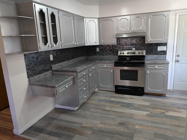 Photo - 1038 W Maple Ave S Unit 1