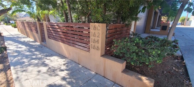 Photo - 162 W Robinson Ave