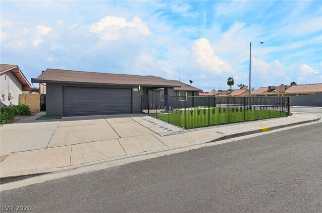 5270 S Sepulveda Blvd