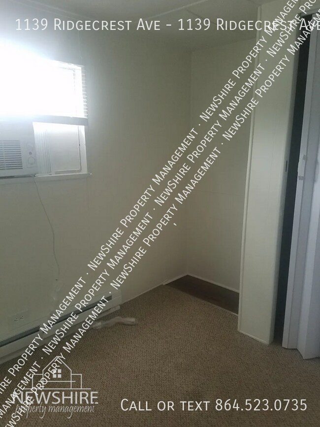 Photo - 1139 Ridgecrest Ave
