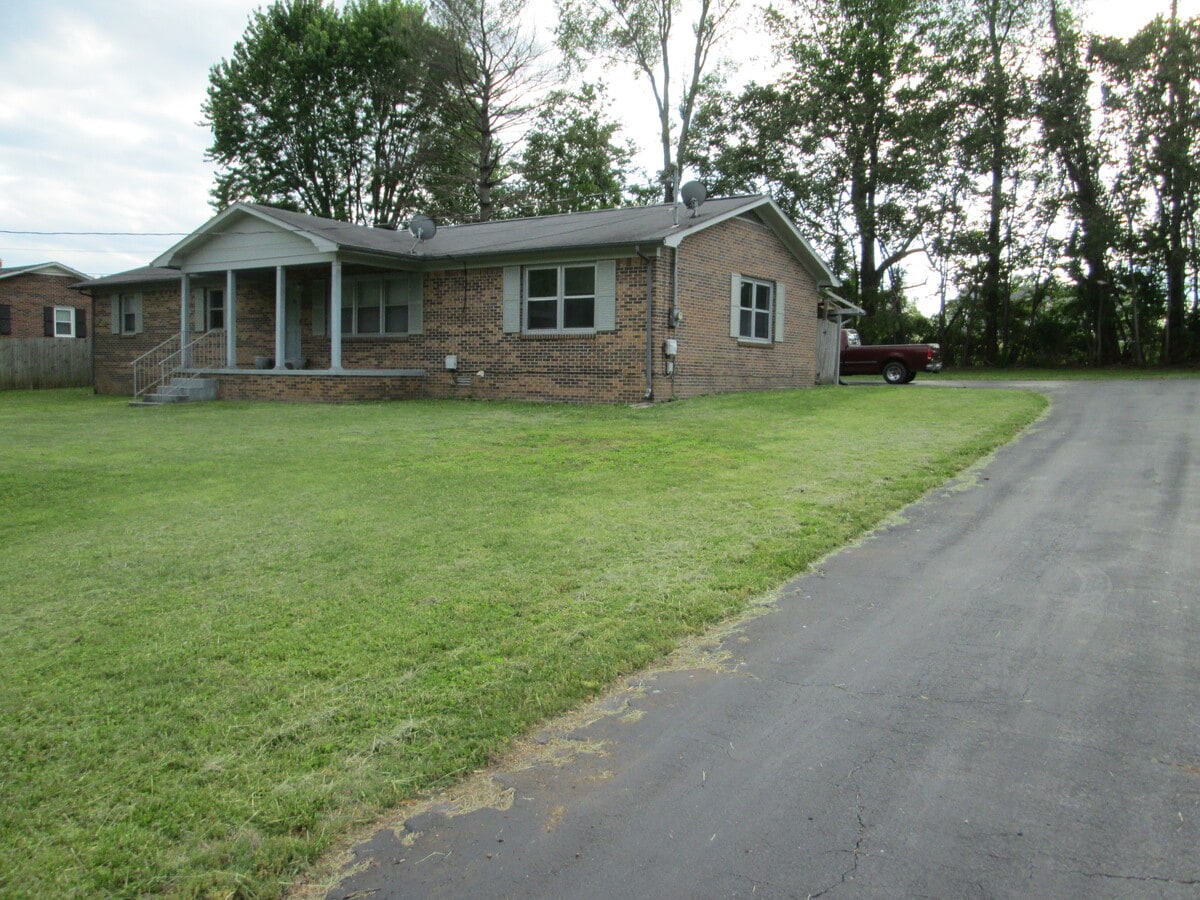 Photo - 545 Rockwell Dr House