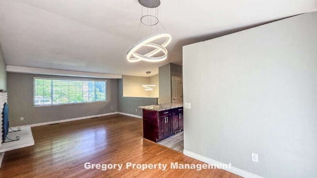 Photo - 17606 Brook Blvd