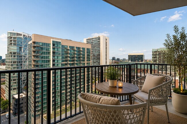 Photo - 435 W Erie St Unit 1908