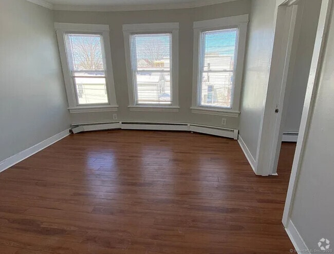 Building Photo - 1389 Pembroke St Unit 1st Rental