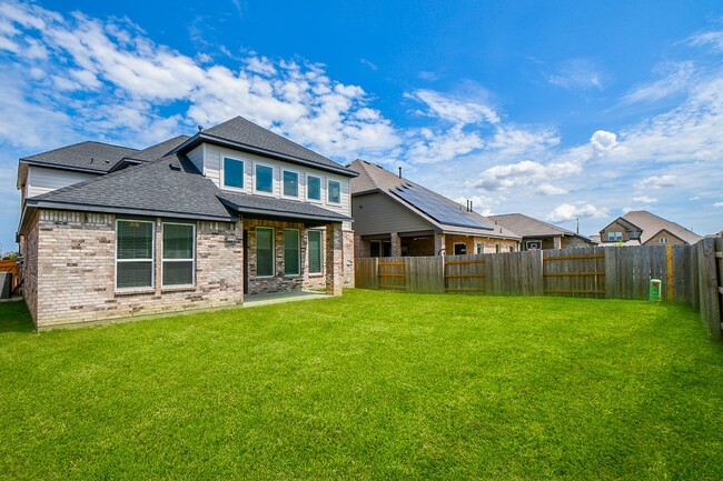 Building Photo - 7711 Pale Petunia Trl