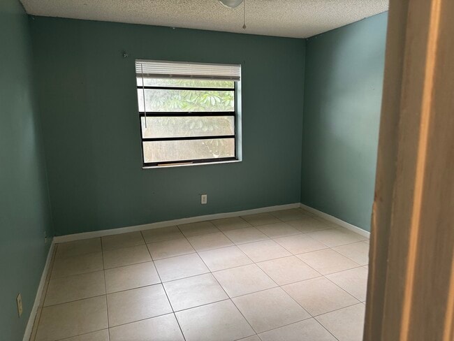 Photo - 4207 Lakeside Dr