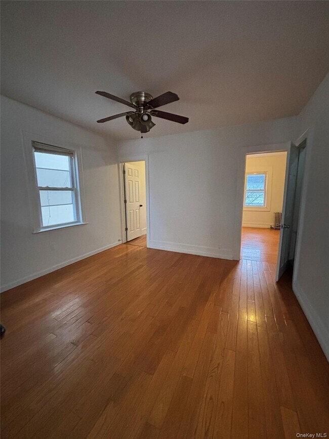 Photo - 102-27 129th St