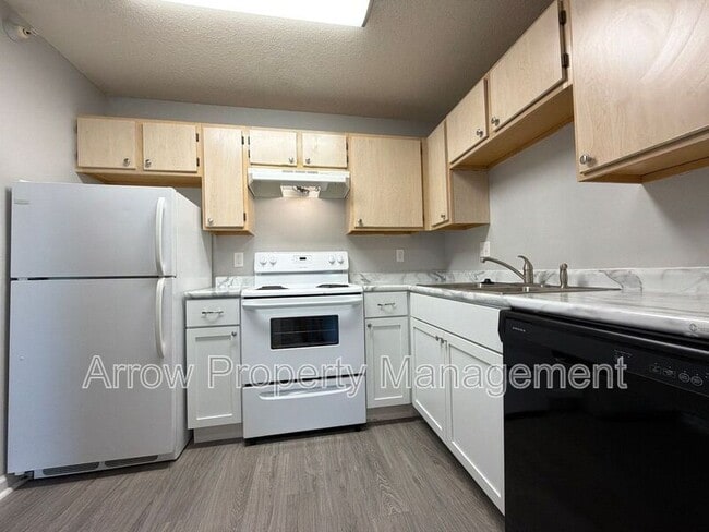 Building Photo - 1216 S 2nd St Unit 107