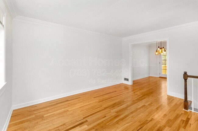 Photo - 712 S Alfred St