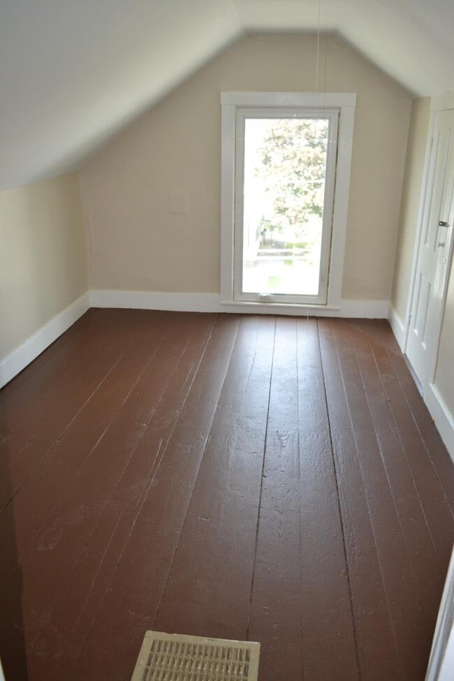 Photo - 129 Church St Unidad #3