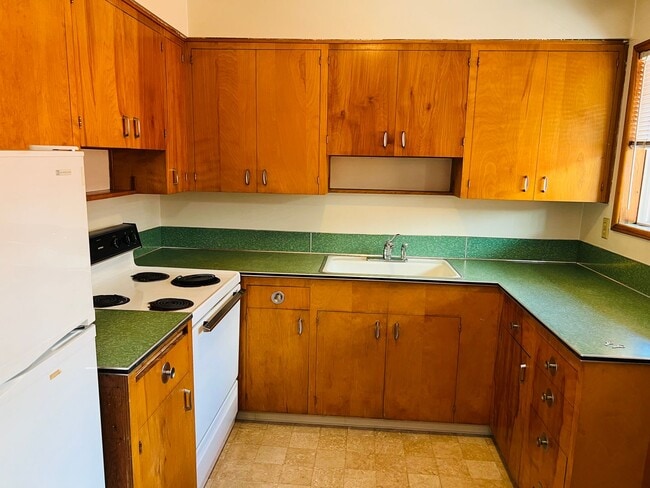 Photo - 1Bed/1Bath Laurelhurst Apartment Unit 338