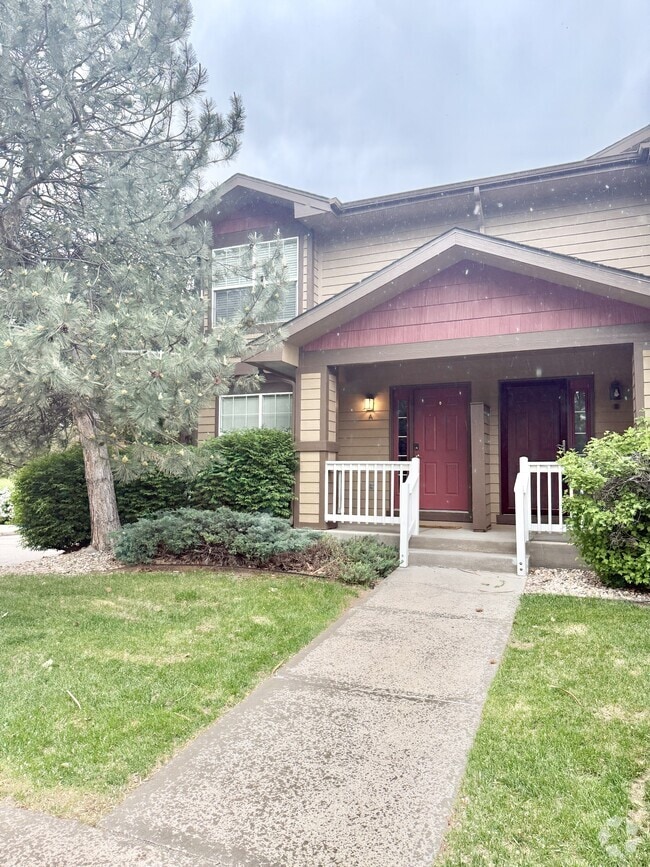 Building Photo - 4527 Starflower Dr Rental