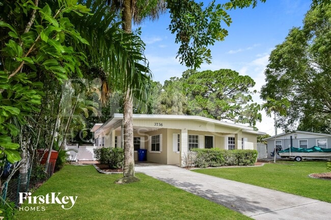 Photo - 3736 Luzon St