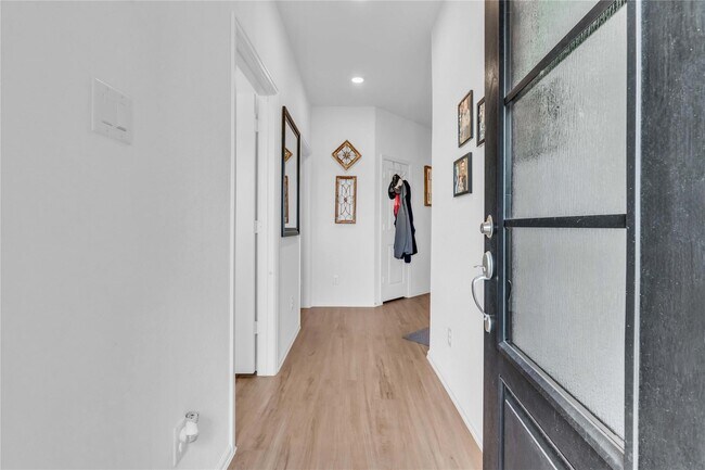 Photo - 6308 Astoria Pk Ln