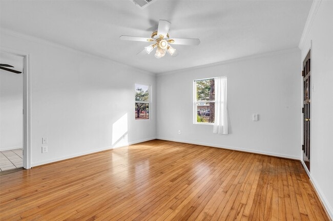 Photo - 4303 Piney Woods Dr