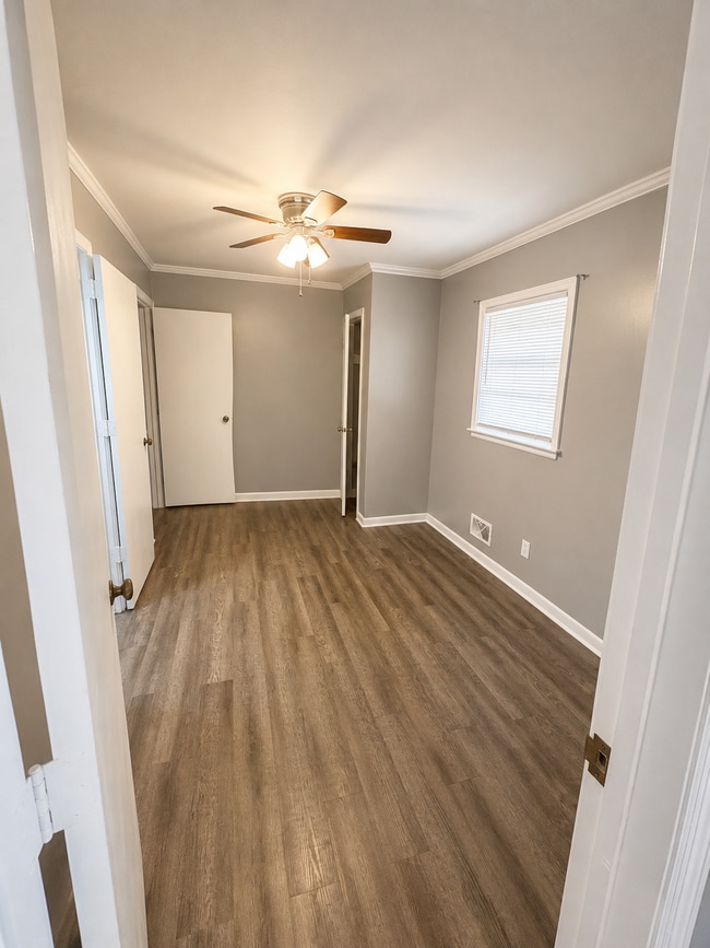 Photo - 2625 Sheffield Rd