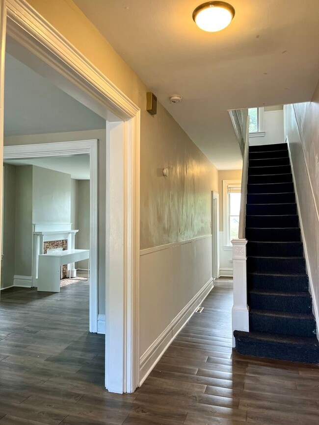 Photo - *** Gorgeous Mt. Washington Three Bedroom House * Fully Renovated * Near Grandview Ave * Pet Frie...