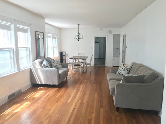 Building Photo - 41 Kneeland Ave Unit Apt 1