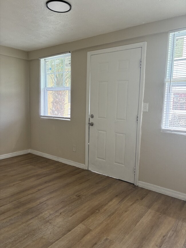 Photo - 3309 N Pearl St