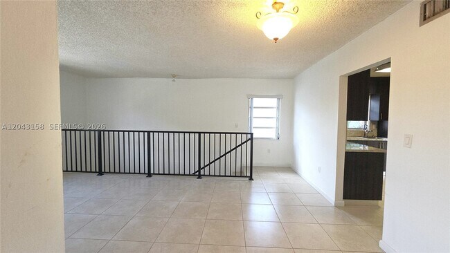 3519 SW 17th St Unit 3519