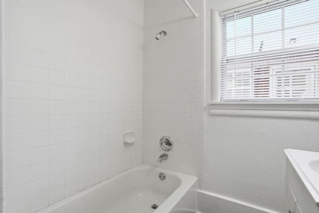 Photo - 1539 N Denver Ave