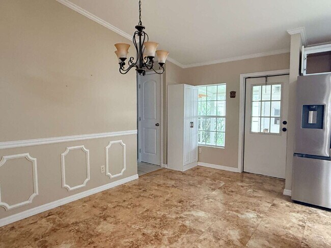 Nokomis Lake Village 3 bed/2bath