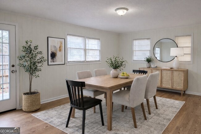 Photo - 1065 Nelson St