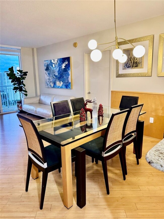 Photo - 19501 W Country Club Dr Unidad 2515