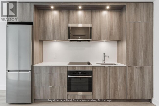 Photo - 60 Central Park Roadway Unité 1505