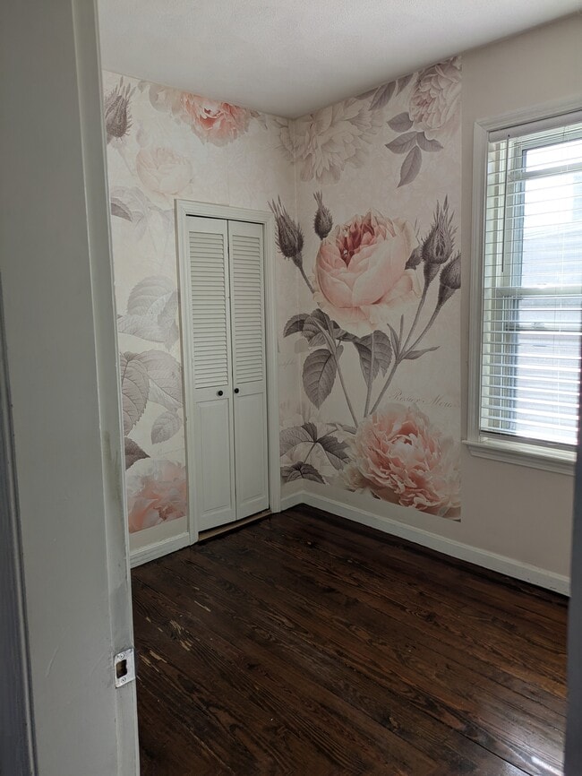 Building Photo - 31 Chaucer St Unit 2