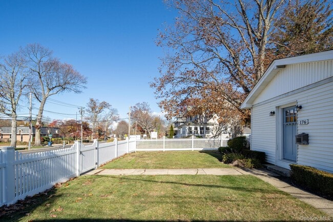 Photo - 176 Laurel Ave