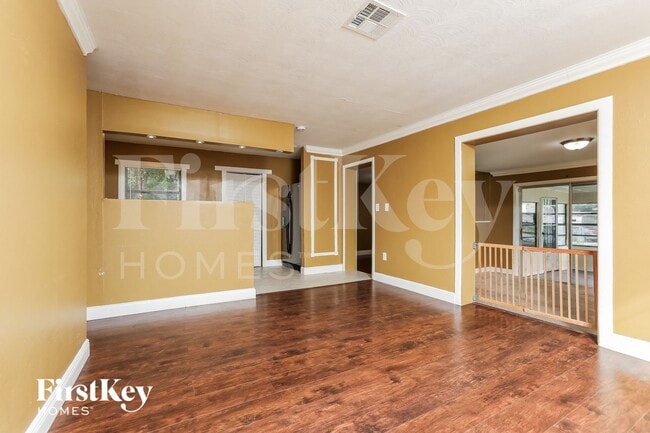 Photo - 1228 Helen St