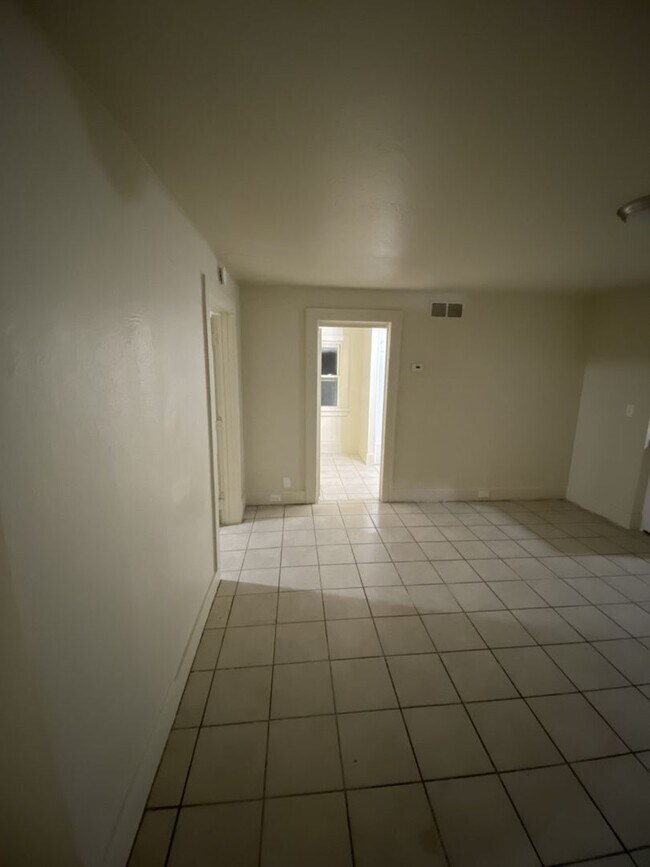 Photo - 3524 N 21st St Unidad 3524A (Upper)