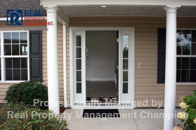 Photo - Welcoming Home in Courtney Pines w/Fenced Yard