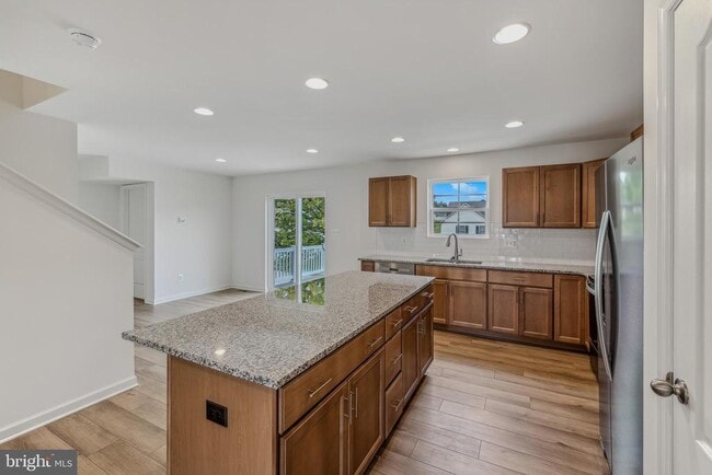 Building Photo - 162 Ludgate Mnr