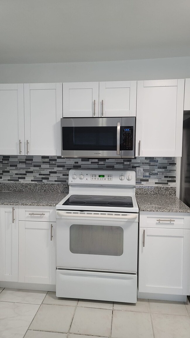 Photo - 720 SW 7th St