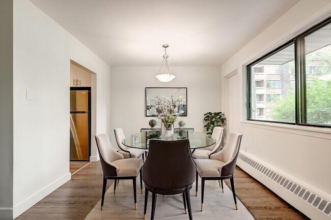 Photo - PH 2 - 3 Elevator