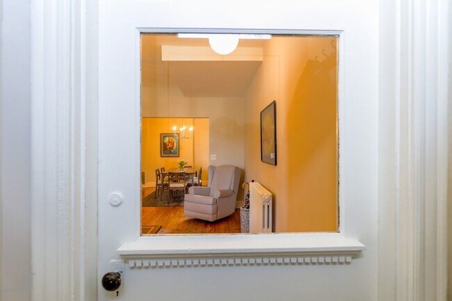 Photo - *6 month lease maximum* Gorgeous 3 Bedroom...