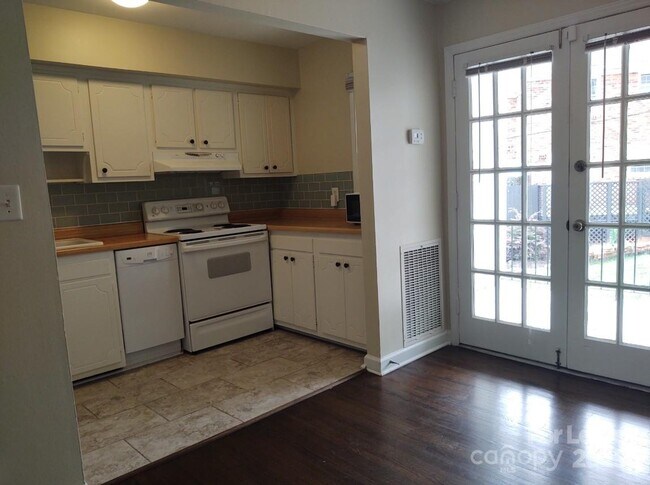 Photo - 910 McAlway Rd Unit D