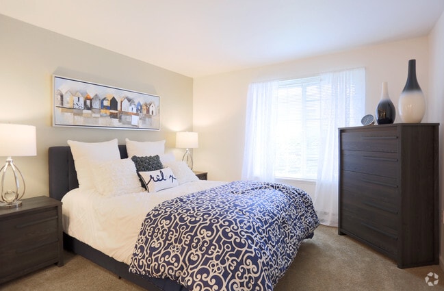 Creekside at Tanasbourne Apartments