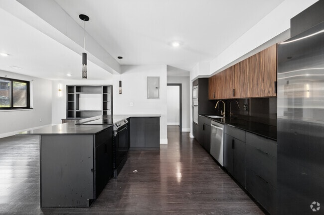 2BR, 2BA - 1,800SF - Kitchen